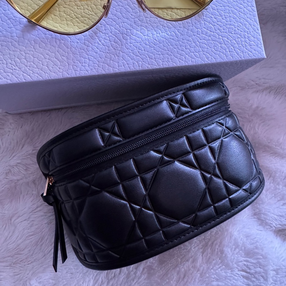 Dior Yellow Triangle Frame Sunglasses - Picture 2 of 9